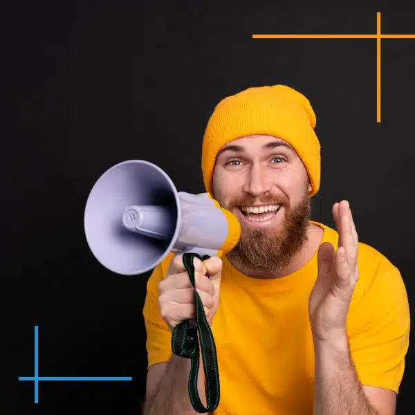 homme avec mégaphone pour annoncer recrutement formateur vision industrielle